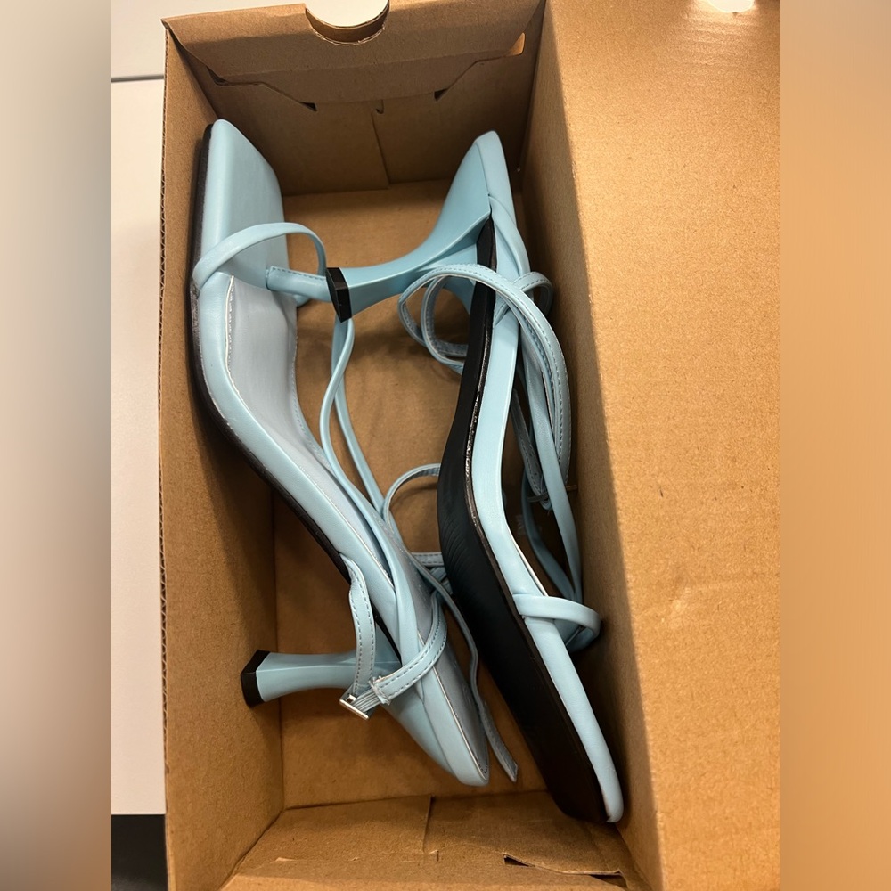 Women’s kitten heels